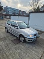Volkswagen polo 1.4 essence82.000km roule très bien PRIX FIX, Autos, Argent ou Gris, Achat, Boîte manuelle, Air conditionné