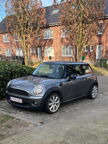 Mini One 1.4 Petrol — 2010 — 111 000 km — À vendre, Autos, Argent ou Gris, Boîte manuelle, Particulier, Tissu