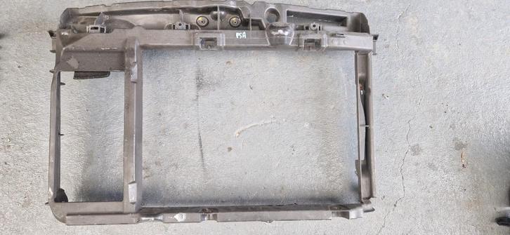 Façade radiateur PEUGEOT 208 CITROEN C3 2 II support 1.4 1.6, Auto-onderdelen, Motor en Toebehoren, Ophalen