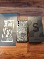 Samsung Galaxy S22 - Met Dbrand skin - top conditie, Ophalen, Zwart, Zo goed als nieuw, Zonder simlock