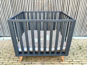 Baby parkje Quax  beschikbaar voor biedingen