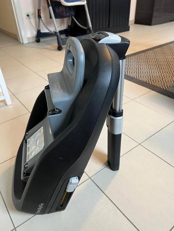 Maxi-cosi isofix familyfix  beschikbaar voor biedingen