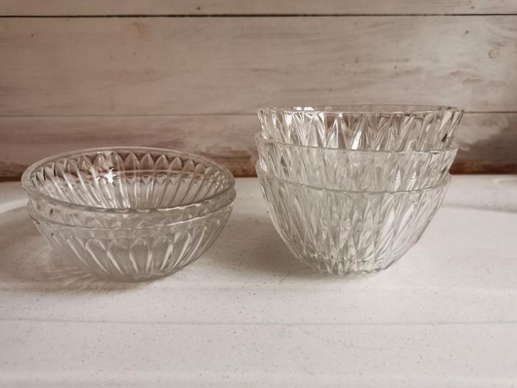 Vintage dessertkommetjes dessert schaaltje, prijs per stuk., Antiek en Kunst, Antiek | Glaswerk en Kristal, Ophalen of Verzenden