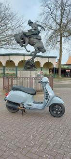 Vespa gts 300 lage kmstand., Motoren, Scooter, 300 cc, Particulier, 1 cilinder