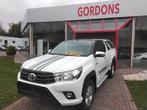 Toyota hilux met trekhaak, Euro 6, Wit, Bedrijf, Grijs