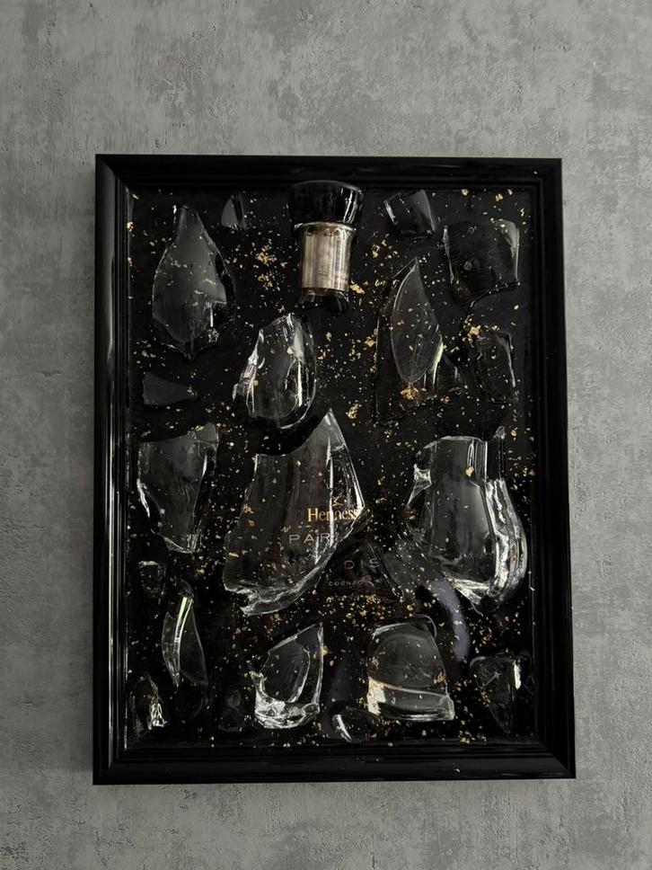 Uniek Hennessy kunstwerk, Huis en Inrichting, Woonaccessoires | Schilderijen, Tekeningen en Foto's, Nieuw, Overige typen, Oorspronkelijke maker