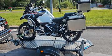Aanhanger motor  beschikbaar voor biedingen