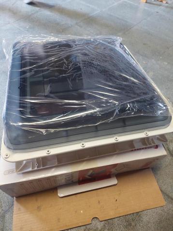 FIAMMA crystal vent dakraam