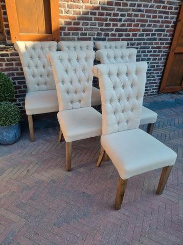 6 landelijke stoelen gacapitoneerd  beschikbaar voor biedingen