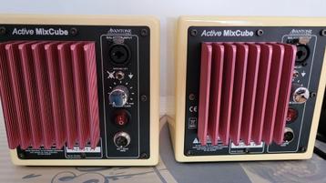 Avantone Pro Active MixCube actieve studiomonitors   beschikbaar voor biedingen
