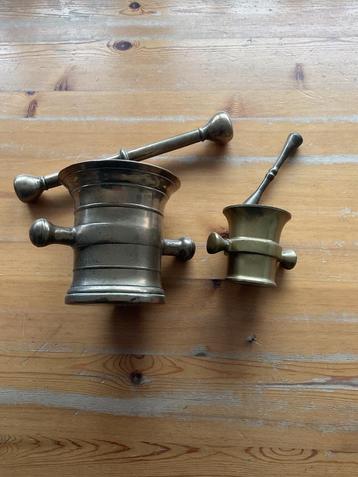 2 mortiers en bronze beschikbaar voor biedingen