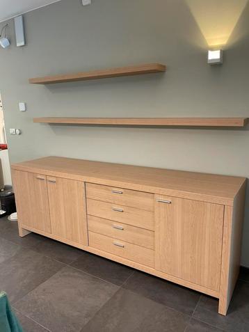 Dressoirkast licht beuken fineer 230x57x 86 + 2 wandplanken, Huis en Inrichting, Kasten | Dressoirs, Overige materialen, Gebruikt