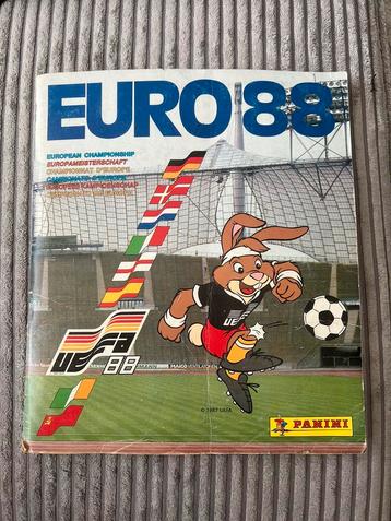 Ensemble de plus de 200/267 autocollants Panini Euro 1988