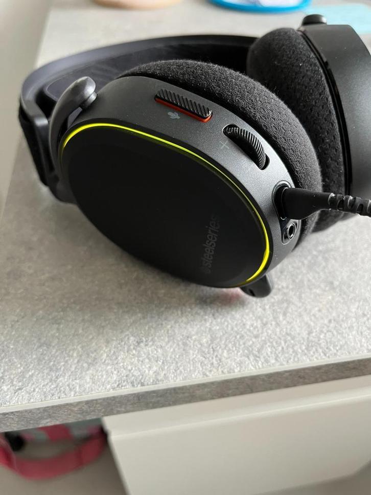 Steelseries Arctis Pro RGB zwart Bekabeld!, Computers en Software, Headsets, Gebruikt, Over-ear, Bedraad, Gaming headset, Inklapbare microfoon