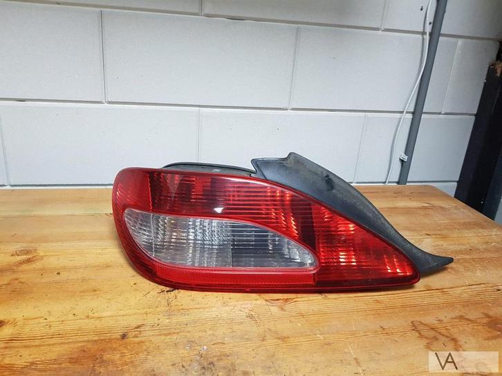 Achterlicht links Peugeot 406 coupe 1997 - 2005 nette staat, Auto-onderdelen, Verlichting, Peugeot, Gebruikt, Ophalen of Verzenden