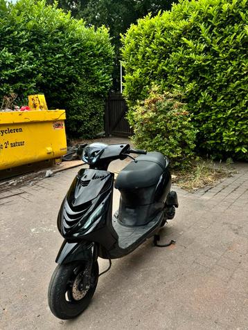 Piaggio zip 4t carb akrapovic a klasse beschikbaar voor biedingen
