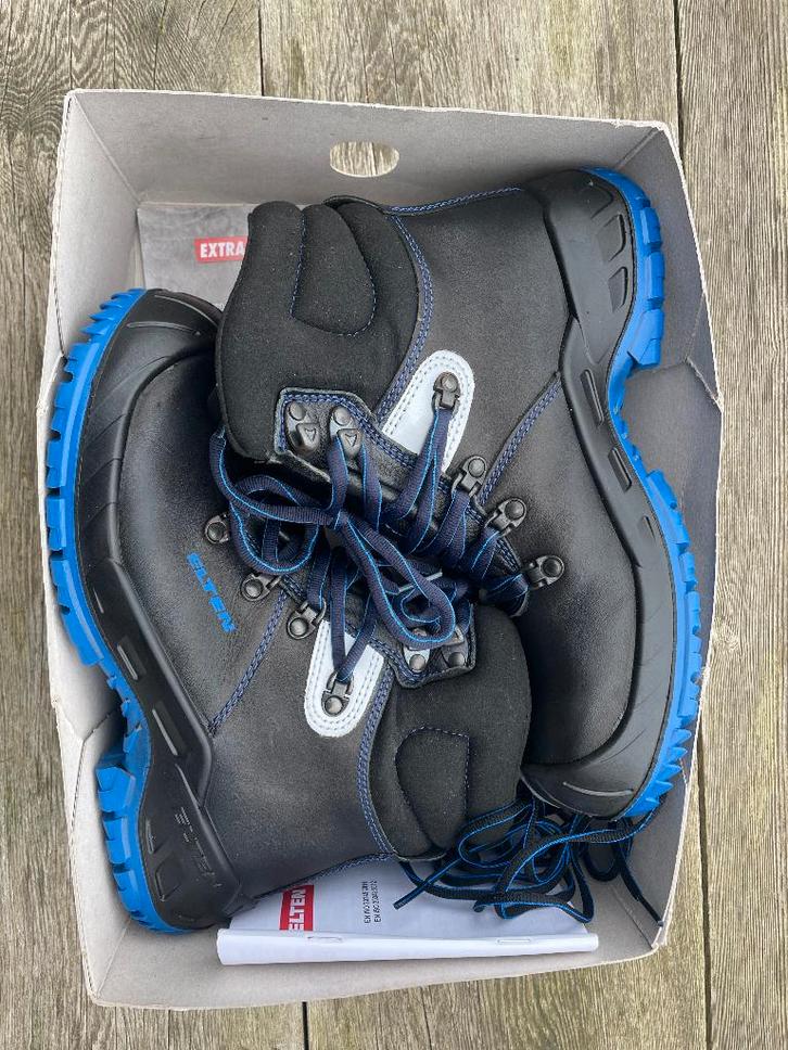 Chaussures de sécurité Elten taille 39, Bricolage & Construction, Vêtements de sécurité, Neuf, Enlèvement