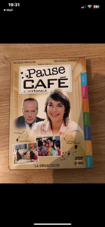 Dvd coffrer pause cafe, Enlèvement ou Envoi, Comme neuf