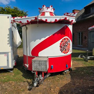 Foodtruck verkoopwagen horeca hamburgerkraam aanhangwagen 3m beschikbaar voor biedingen