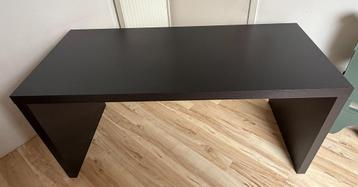 Ikea 'MALM' bureau beschikbaar voor biedingen
