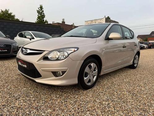 Hyundai i30 1.4i *12 mois de garantie* (bj 2010), Auto's, Hyundai, Bedrijf, Te koop, i30, ABS, Airbags, Airconditioning, Centrale vergrendeling
