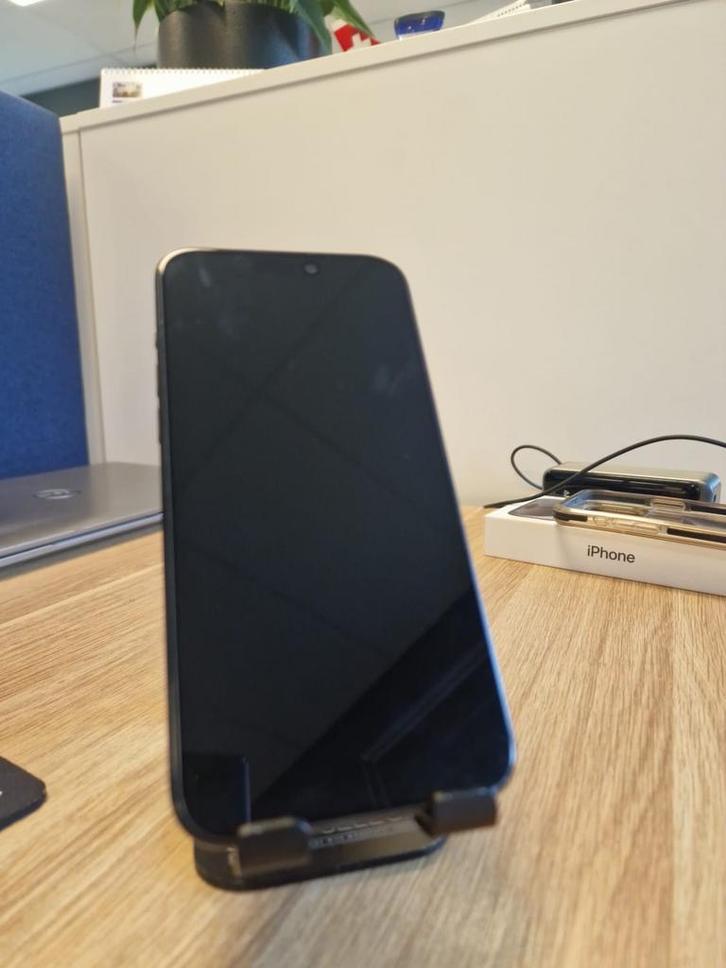 Iphone 15 Pro Max 256GB comme neuf, Telecommunicatie, Mobiele telefoons | Motorola, Zo goed als nieuw, Zonder abonnement, Met simlock