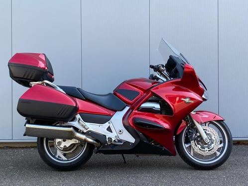 Honda ST1300 Pan European in topstaat! ABS / Topkoffer / ..., Motoren, Motoren | Honda, Bedrijf, Toermotor, meer dan 35 kW, 4 cilinders