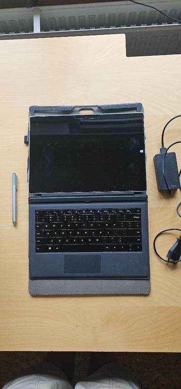 2 x Microsoft Surface Pro 3 Laptop/Tablet Lees beschrijving! beschikbaar voor biedingen