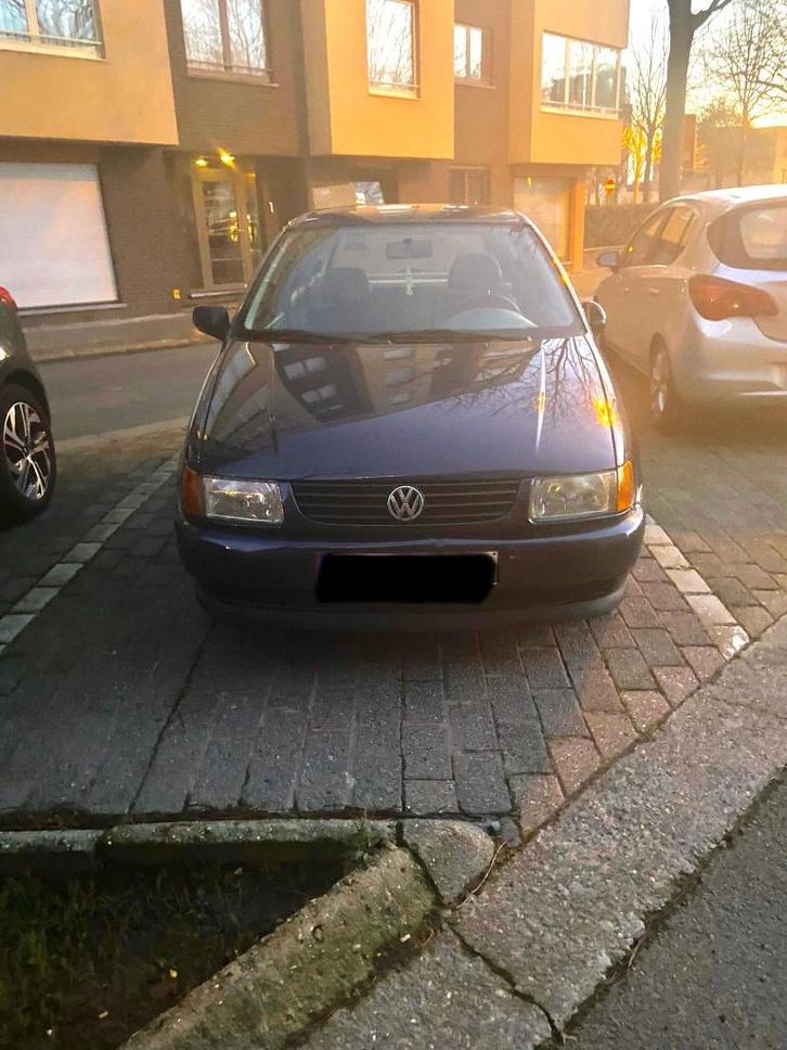 Volkswagen Polo 1996 te koop, Auto's, Volkswagen, Particulier, Polo, USB, Benzine, Euro 2, Coupé, 2 deurs, Automaat, Blauw, Grijs