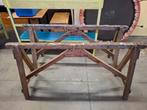 2 stevige houten schragen 170cm breed, Ophalen