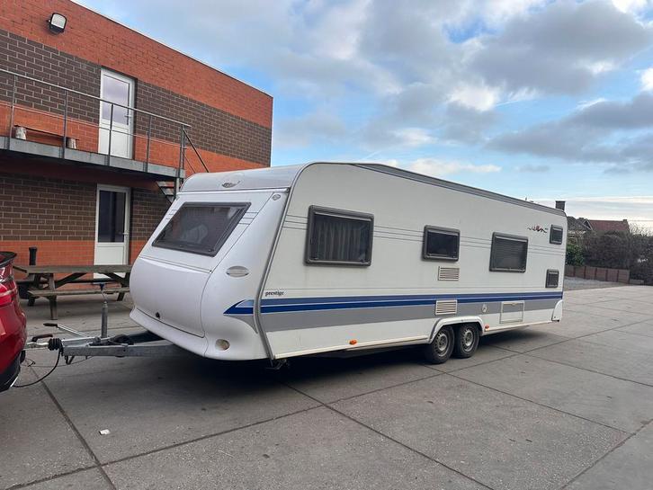 Hobby Prestige 650 – 6 slaapplaatsen – dubbele as, Caravans en Kamperen, Caravans, Particulier, Hobby, Stapelbed, Koelkast, Ophalen