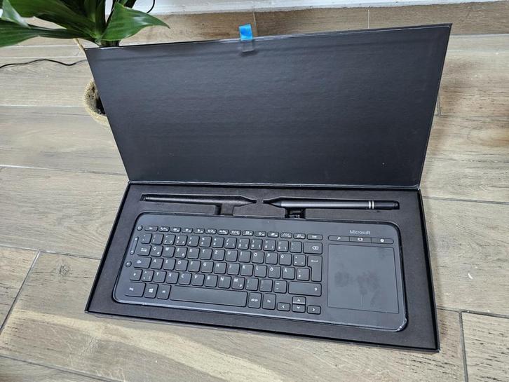 Microsoft All-in-One Media Toetsenbord. , Computers en Software, Windows Laptops, Zo goed als nieuw, Ophalen