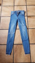 jeans bershka maat 34, Kleding | Dames, Ophalen of Verzenden, W27 (confectie 34) of kleiner, Zo goed als nieuw