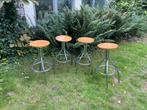 Vier hoge krukken, Huis en Inrichting, Ophalen, Gebruikt, Hout