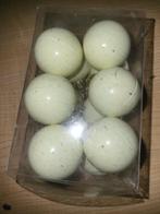 kerstballen wit, Diversen, Kerst, Ophalen of Verzenden, Zo goed als nieuw