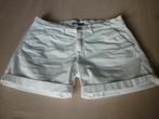 Short Tommy Hilfiger, Kleding | Dames, Broeken en Pantalons, Maat 38/40 (M), Kort, Wit, Ophalen of Verzenden