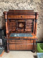 secrétaire à abattant en Empire/Biedermeier tardif, Enlèvement