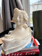 Buste Art deco, Enlèvement