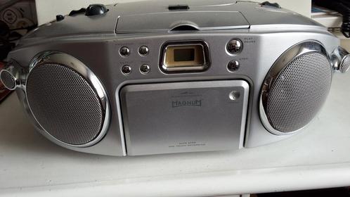 Radio cd. Cassette. Merk Magnum  kleur. Grijs  breedte 40 cm, Audio, Tv en Foto, Radio's, Zo goed als nieuw, Radio, Ophalen of Verzenden