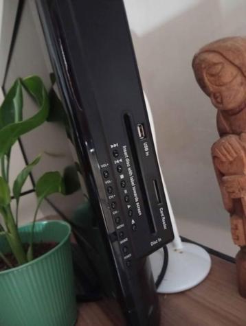 Televisie met ingebouwde DVD speler 24 Inch beschikbaar voor biedingen