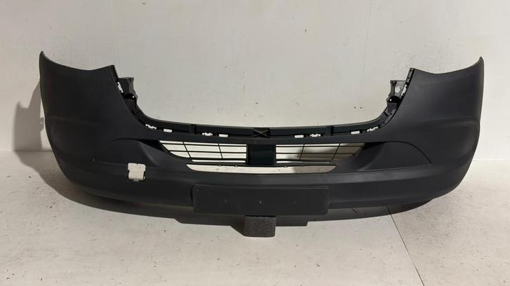 Mercedes-Benz Sprinter W907 Voorbumper A9108850000, Auto-onderdelen, Carrosserie, Bumper, Voor, Gebruikt
