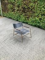 Moderne schommelstoel - zwart leder en metalen frame, Ophalen, Metaal, Zwart, Zo goed als nieuw