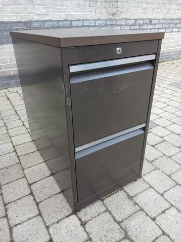 Ladekast beschikbaar voor biedingen