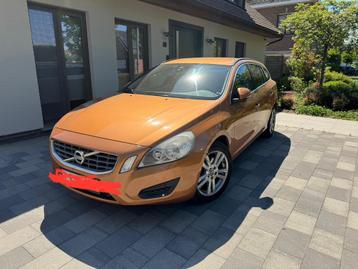 Volvo v60 momentum T3, Voorwielaandrijving, Euro 5, Overige kleuren, 1600 cc