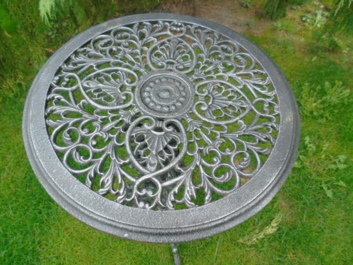 table guéridon en fonte 3 couleurs table couloir ..., Jardin & Terrasse, Accessoires mobilier de jardin, Neuf, Enlèvement