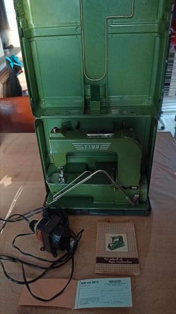 Elna vintage naaimachine 50' beschikbaar voor biedingen
