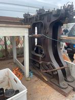 Gietijzer poten tafel, Ophalen