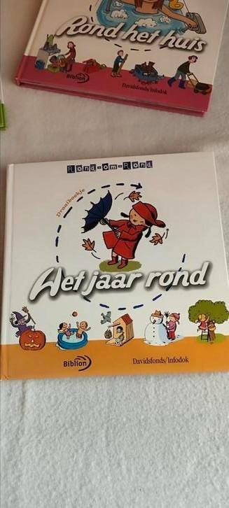 Rond om rond boekjes: de klok, de boerderij, het huis,  jaar, Boeken, Kinderboeken | Kleuters, Zo goed als nieuw, Ophalen