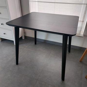 Zwart tafeltje Lisabo beschikbaar voor biedingen