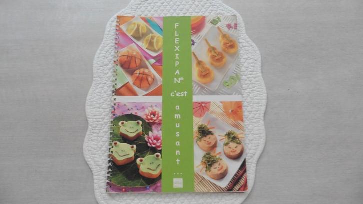 receptenboek+3 vellen FLEXIPLAN mosselen, Hobby en Vrije tijd, Taarten en Cupcakes maken, Zo goed als nieuw, Bakvorm, Cupcakes